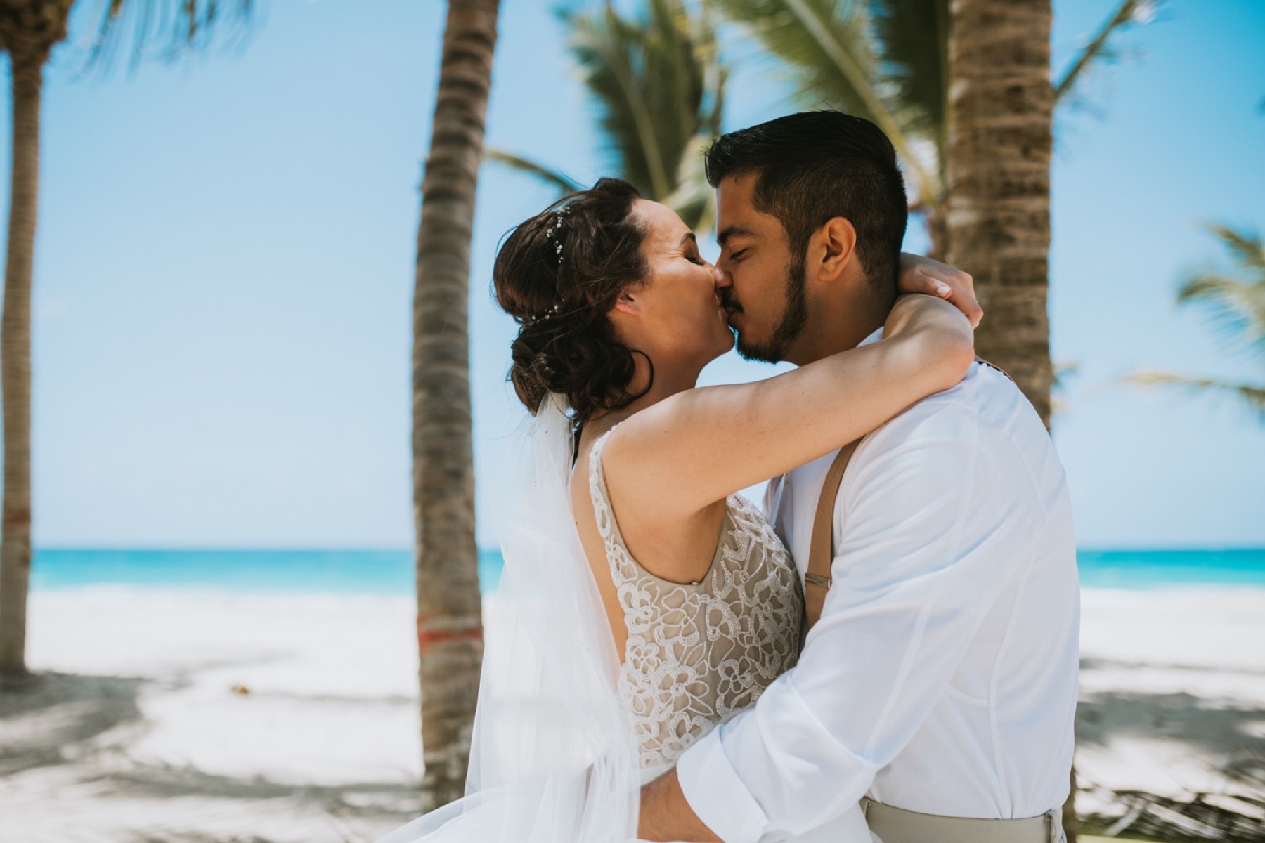 First kiss after the first look at Hard Rock Punta Cana